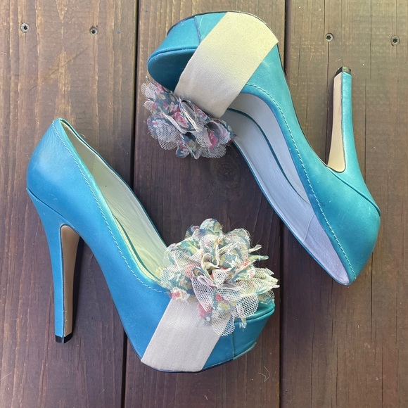 Bakers Poppy Flower Heels - Picture 2 of 5